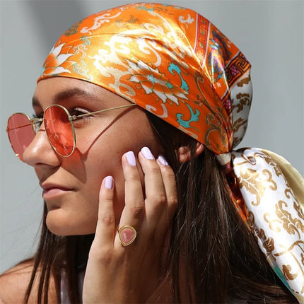Hijab Satin Carré Femme Musulmane – Élégant Imprimé - BONSOOQ