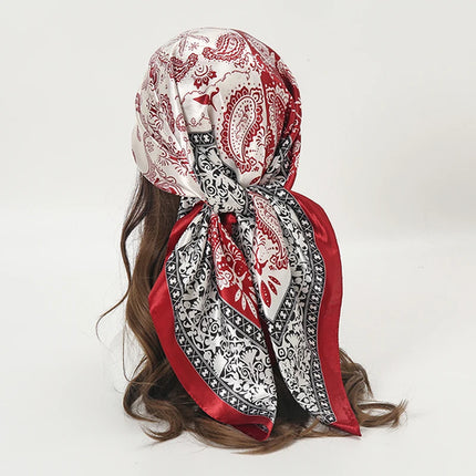 Hijab Satin Carré Femme Musulmane – Élégant Imprimé - BONSOOQ